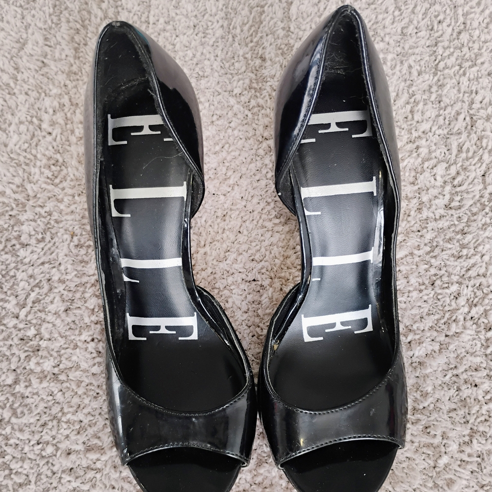 Elle Women's Black Peep Toe Shoes